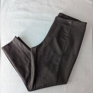 Tahari Pants Women’s 1X Pointe Pull On Faux Suede Brown.